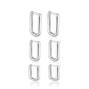 01 kit tres pares de argola retangular lisa banhado a rodio